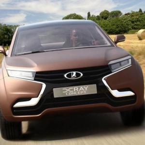 Новый хэтчбек Lada Xray оказался дороже Renault Sandero