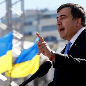 Саакашвили призвал увольнять полицейских за антигосударственные заявления