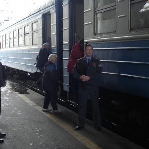 Пятигорск: маленькие хулиганы закидали электровоз алычой