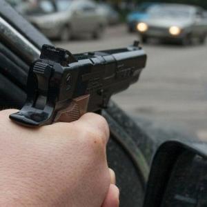 В Петербурге наркодельца, переехавшего сотрудника УФСКН, задерживали со стрельбой