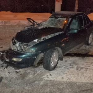 девушка-подитель врезалась в снегоуборочную машину, в ДТП погибли 2 человека