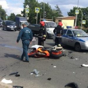 В Волгограде байкер пострадал при столкновении с «КамАЗом»