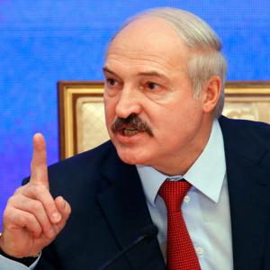 Лукашенко заявил, что для решения конфликта на Украине договориться должны Россия и США