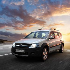 LADA Largus Cross с парктроником: продажи задерживаются до середины лета