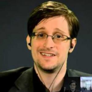 Адвокат опроверг слухи о сотрудничестве Сноудена со спецслужбами