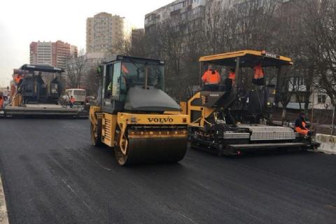 В Ростове на ремонт дорог выделено 14 миллионов рублей 