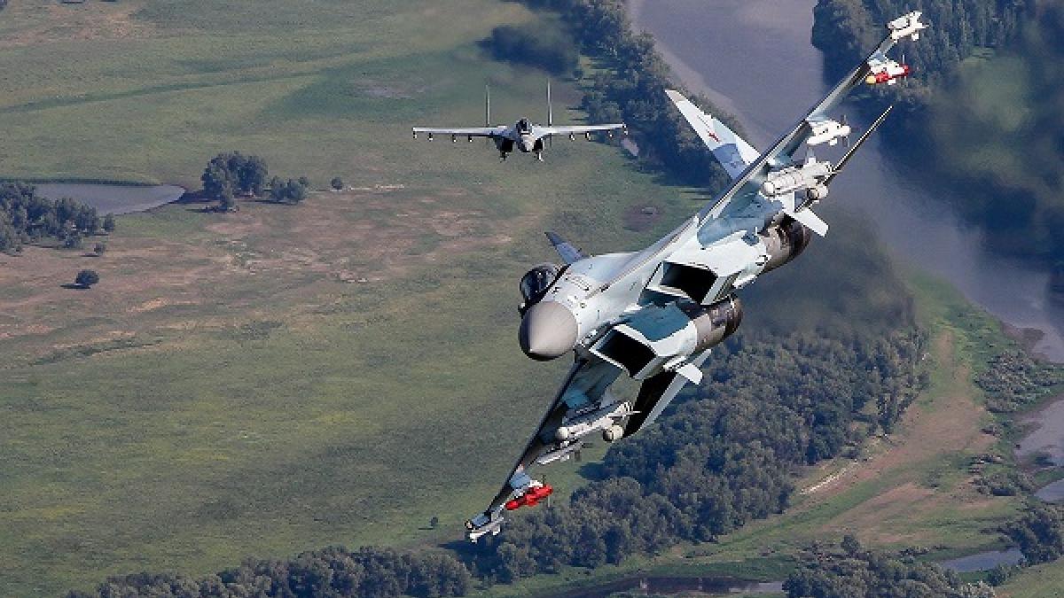 В США назвали Су-35С «слишком хорошим» истребителем В США назвали Су-35С «слишком хорошим» истребителем