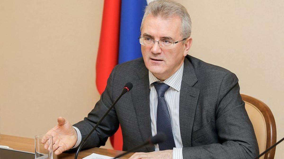 Пензенский губернатор напомнил, что бывает за нарушение этических норм на примере экс-министра «Водочки выпил и по девкам»: глава Пензенской области о тайне экс-министра