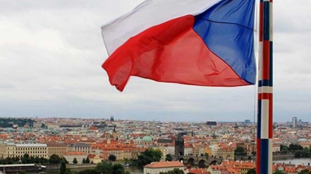 Россия источник угрозы, по мнению главы Минобороны Чехии чехия в нато уверена что россия угрожаетРоссия источник угрозы, по мнению главы Минобороны Чехии