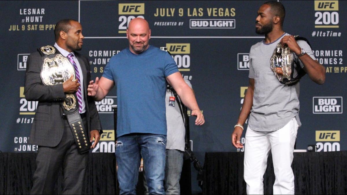 Боец UFC Даниель Кормье хочет побить Джона Джонса Боец UFC Даниель Кормье хочет побить Джона Джонса, несмотря на то, что он «читер»