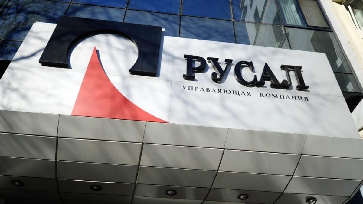 Возможен дефолт: санкции США обрушили цены на акции «РусАла» на 50% Возможен дефолт: санкции США обрушили цены на акции «РусАла» на 50%