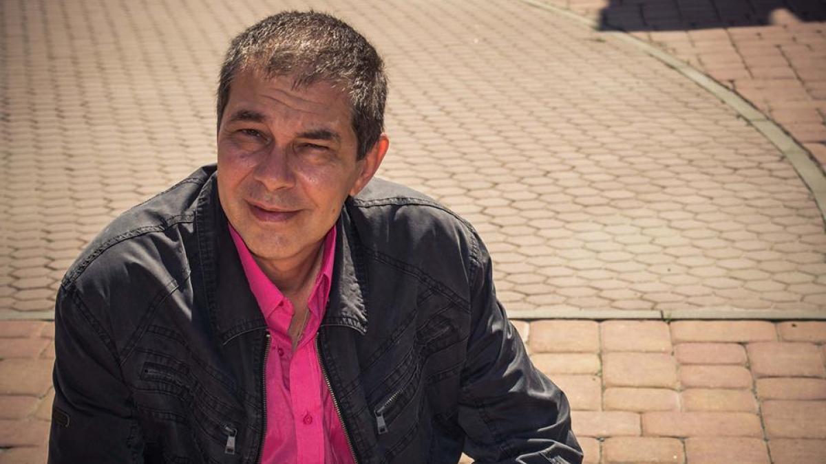 Азаров считает, что менять надо не Сергея Горбаня, а представителей общества, Азаров считает, что менять надо представителей общества, а не власть