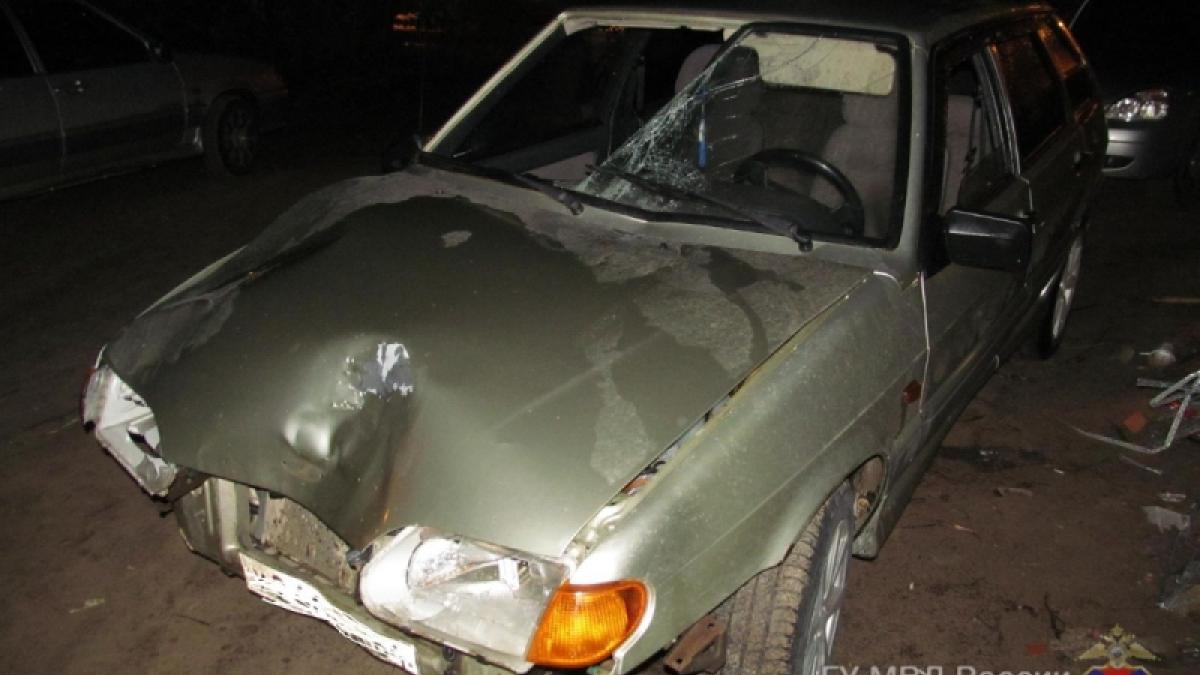 Под Волгоградом водитель ВАЗа сбил двух подростков и покинул место ДТП ДТП в Калаче-на-Дону