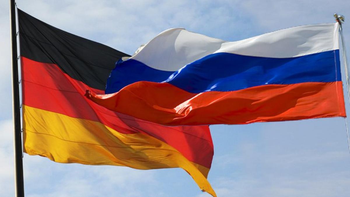 Жесткий удар по Украине нанесут сговорившиеся Россия и Германия – грандиозный проект набирает обороты Флаги России и Германии