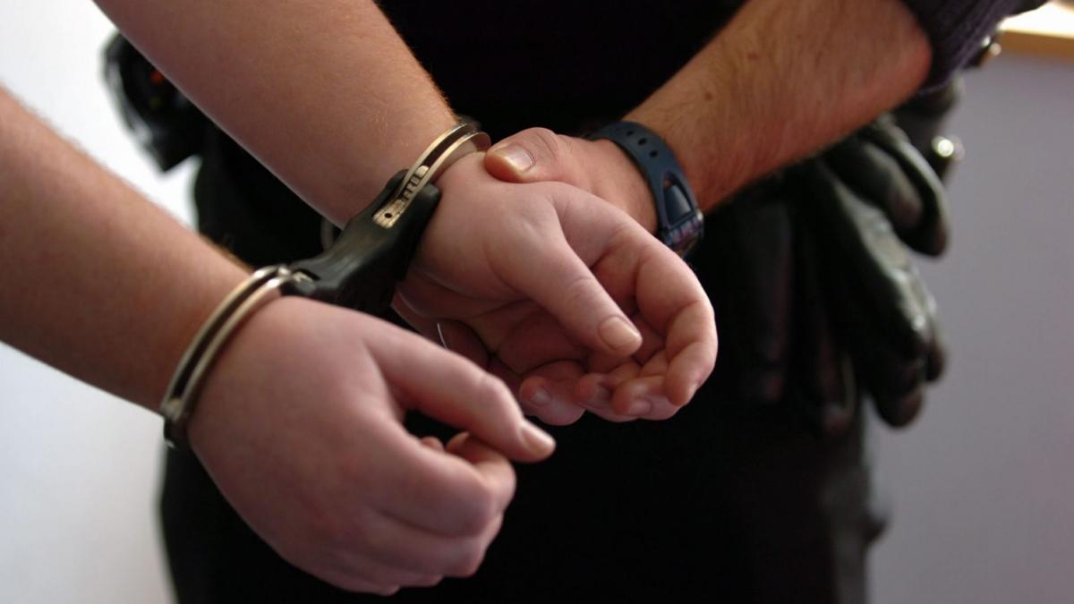 Похитители ценностей из цыганских склепов задержаны под Волгоградом Задержание воров