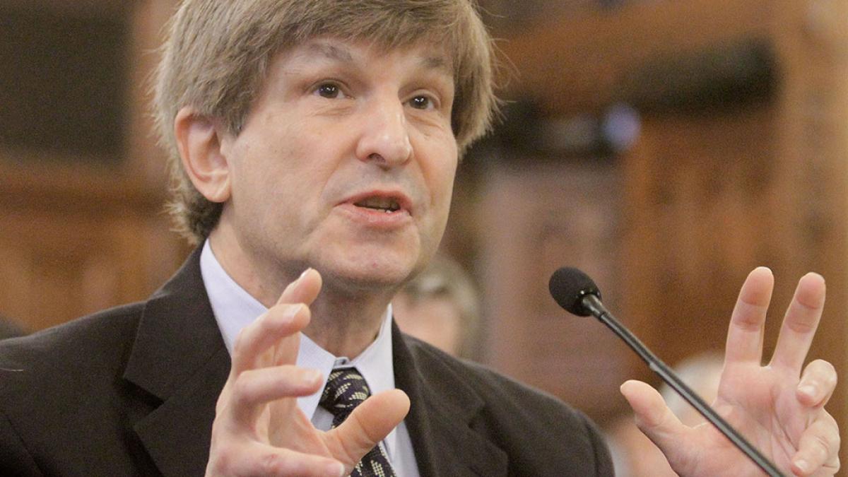 Аллан Лихтман, американский историк и политолог, точно предсказывавший итоги 8 предыдущих президентских выборов в США