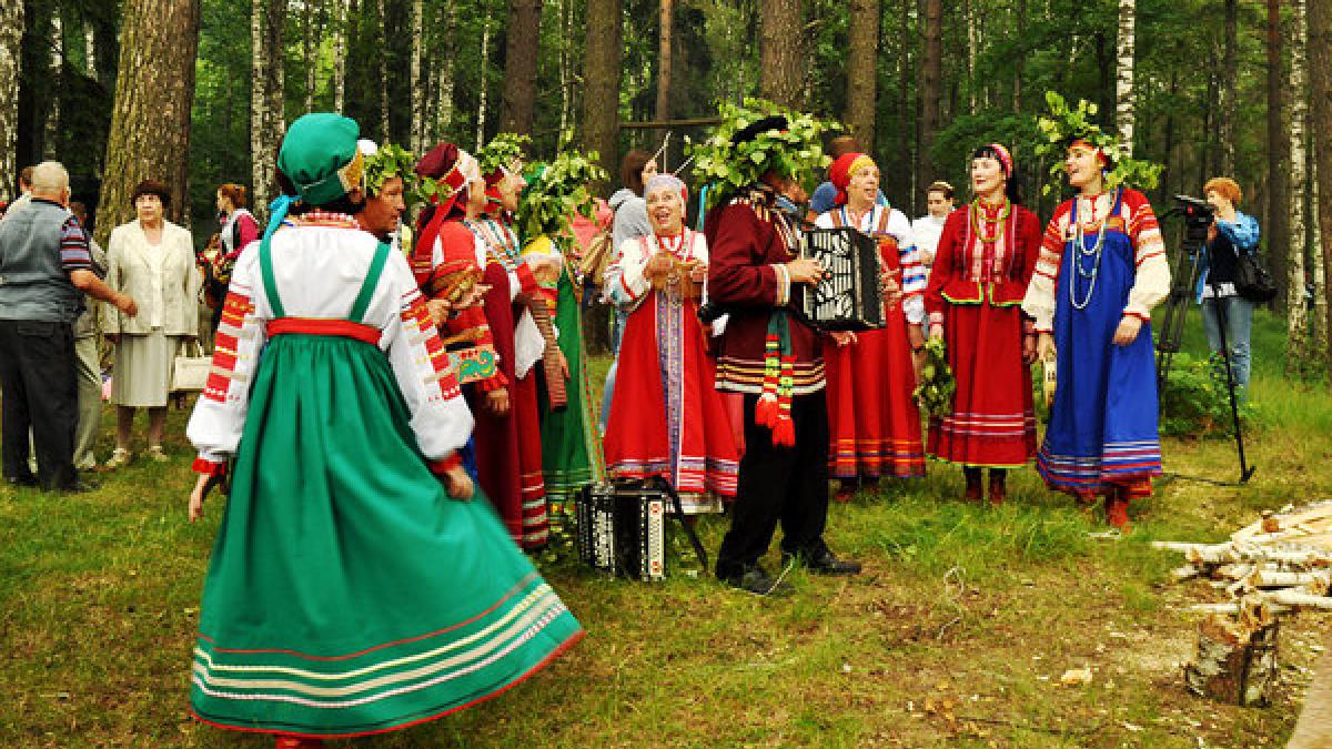 Красную горку или Антипасху православные отметят в воскресенье Красная горка в 2018 году: как праздновать Антипасху, приметы и традиции