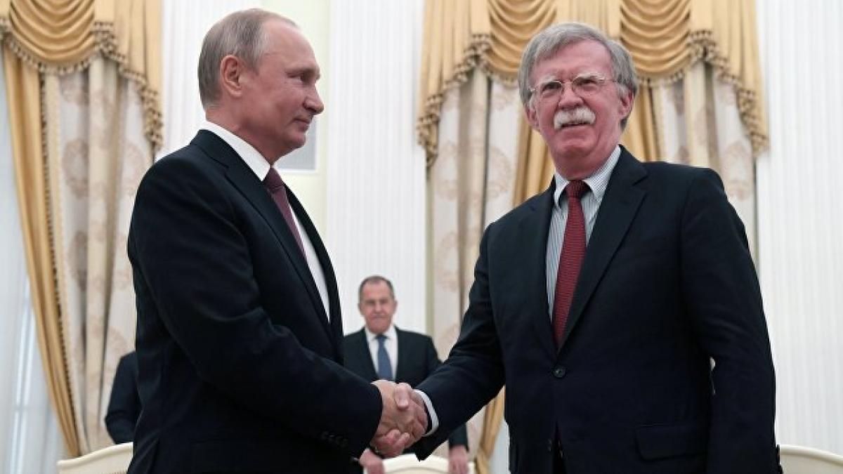 Болтон добивается выхода США из ДРСМД Советник Трампа напугал Британию планами по России