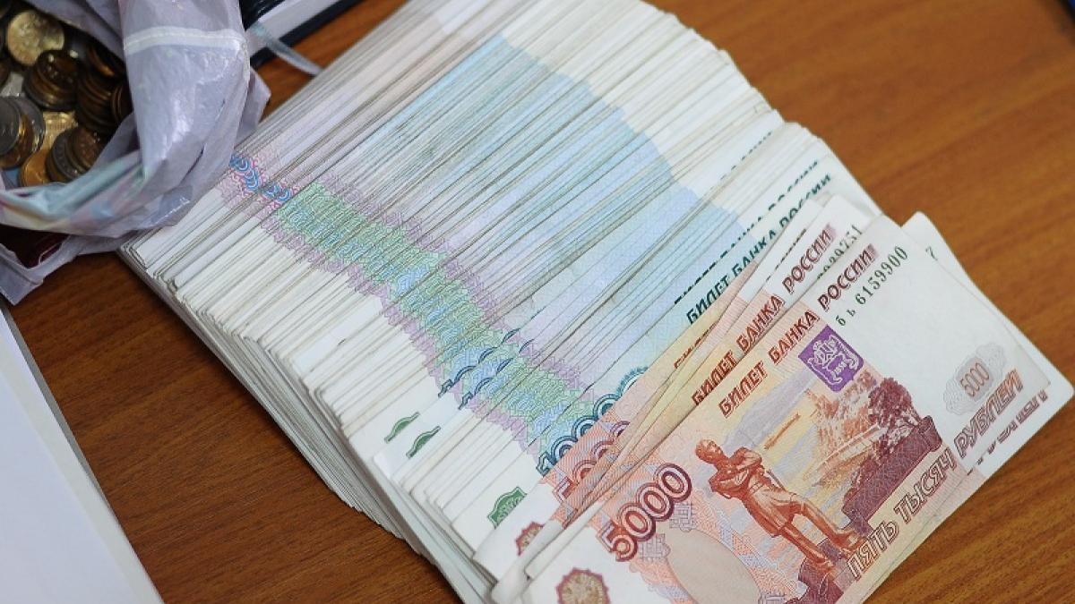 у Захарченко изъяли 8 млрд У полковника антикоррупционного главка МВД обнаружен «мешок денег»: подробности выяснили СМИ