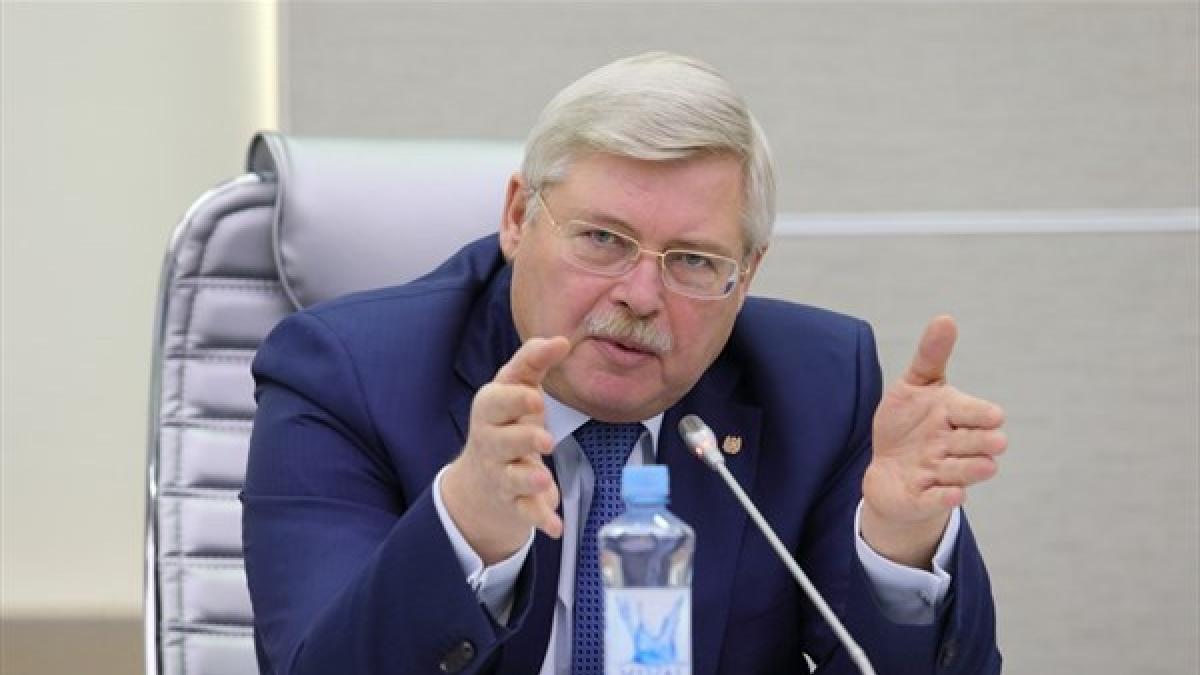 Томский губернатор с трепетом и гордостью рассказал послам ЕС о главной гордости региона - болоте Томский губернатор похвастался болотом перед послами из Евросоюза