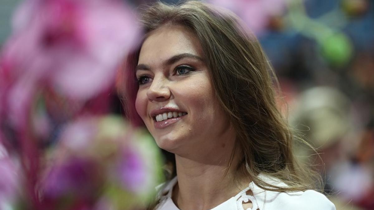 Кабаева в Кремле, новости Кабаева на юбилее Кобзона вела себя по-королевски