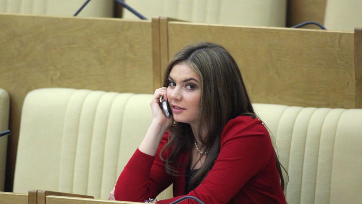 Кабаева прямо намекнула на Путина, отвечая на нескромный вопрос Кабаева прямо намекнула на Путина, отвечая на нескромный вопрос
