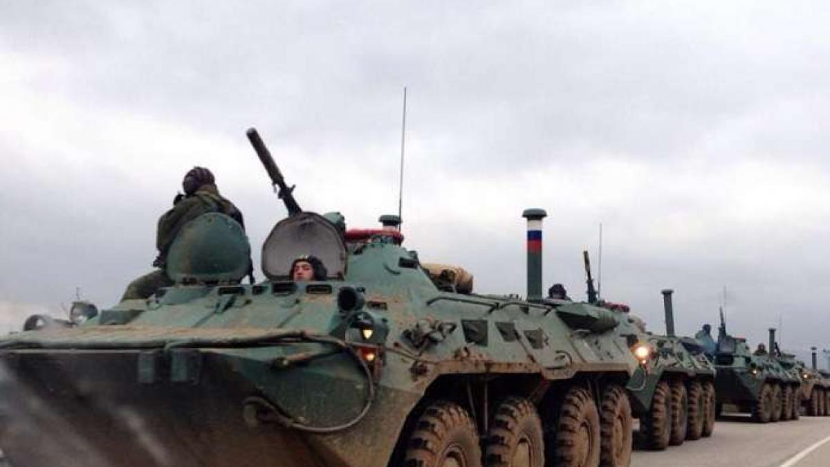 В Крыму водитель иномарки устроил смертельный таран с колонной БТР колонна БТР