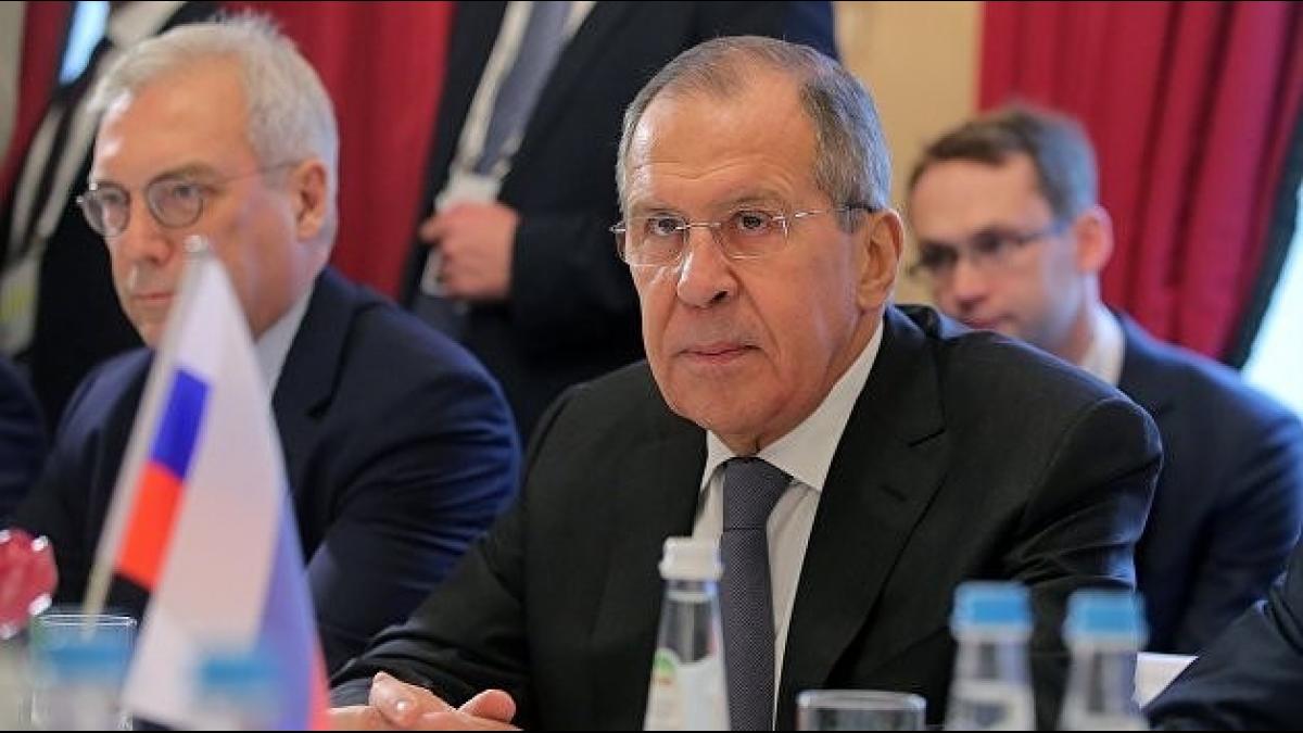 Лавров заявил МИД Германии, что Украина потеряет все в случае нападения на Донбасс Лавров пригрозил Киеву «катастрофой» в случае нападения на Донбасс