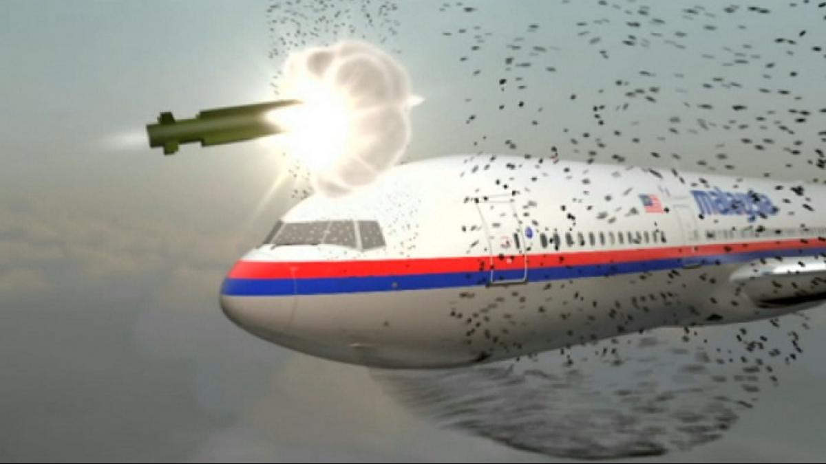 Американский журналист добыл доказательства вины Украины в крушении Boeing МН17 Журналист из США нашел доказательства вины Украины в крушении МН17