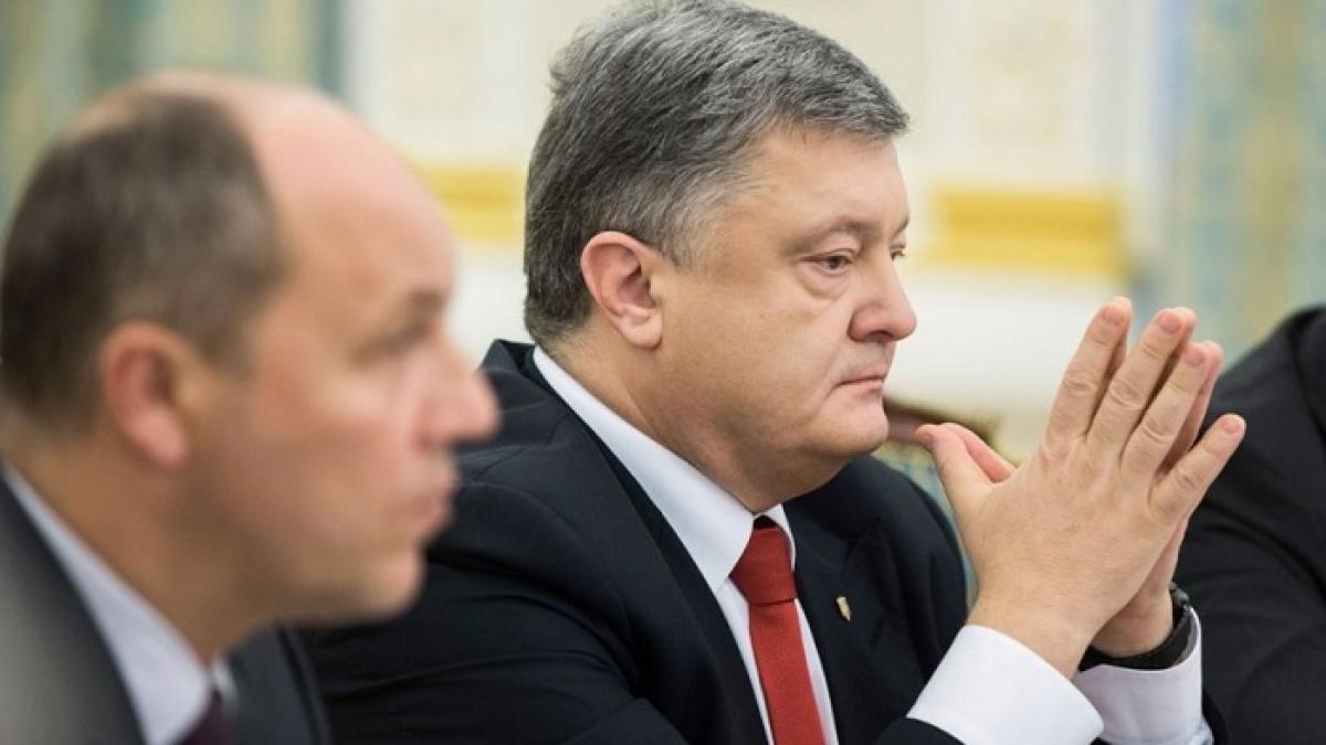 Встреча Порошенко с архиереями обернулась позором На встречу с Порошенко пришли лишь трое представителей УПЦ
