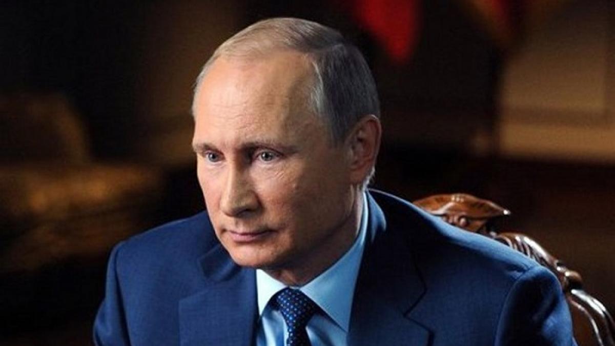 Британия в шоке: Путин провел тайную встречу в Кремле со студентами Итоновского колледжа Тайная встреча Путина со студентами Итонского колледжа поразила британскую прессу