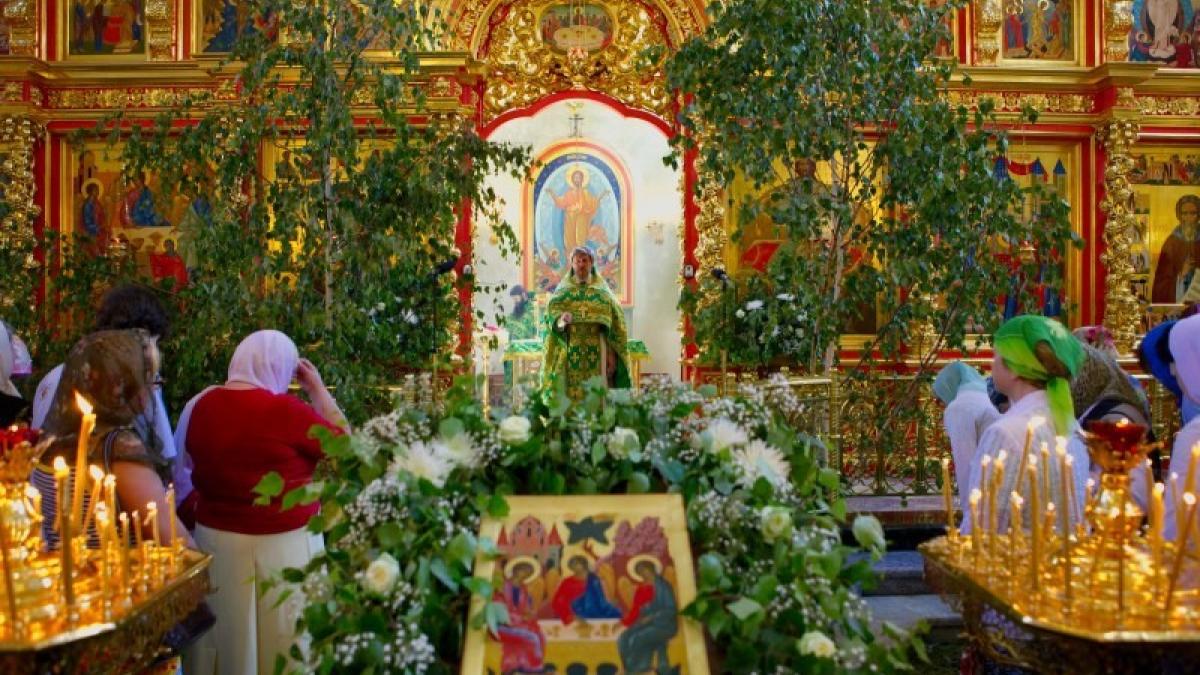 Троица 27 мая 2018 года: что это за праздник и как его отмечают православные, народные обряды и поверья этого дня Троица 27 мая 2018 года: что это за праздник и как его отмечают православные, народные обряды и поверья этого дня