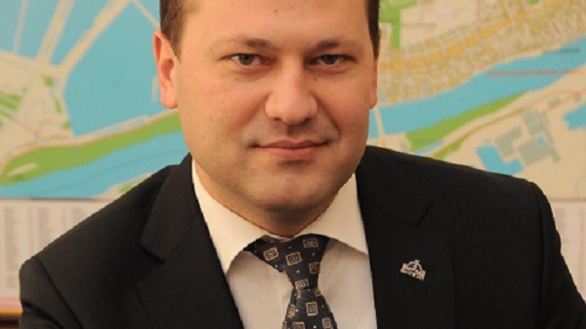 Руководитель ростовводоканала на камеру выпил сырую воду из-под крана Руководитель ростовского водоканала выпил сырую воду в прямом эфире «Дон-ТР»
