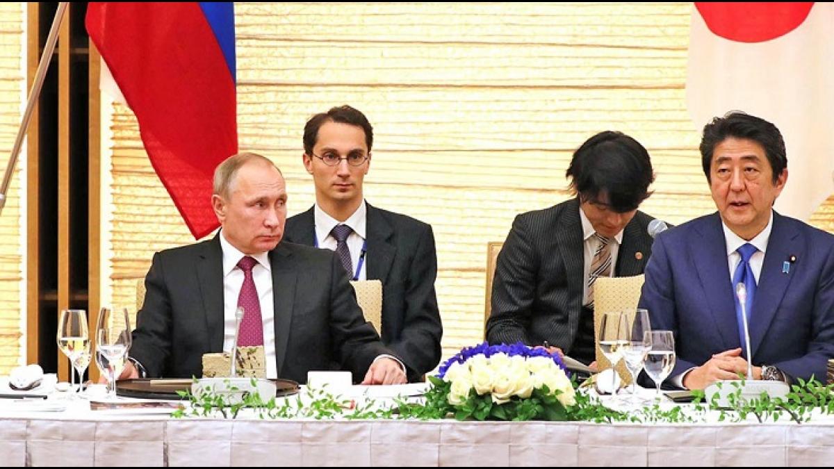 Путин и Абэ Путин и Абэ
