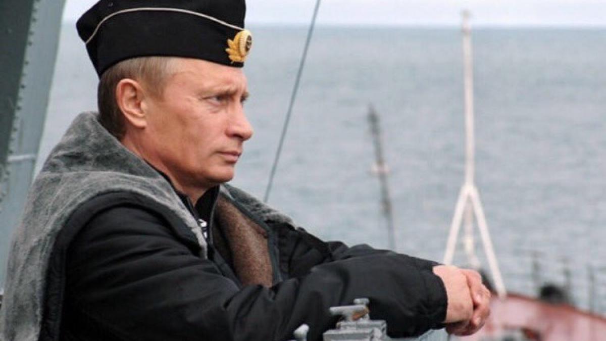 президент России Владимир Путин США объявили о намерении побороться с РФ