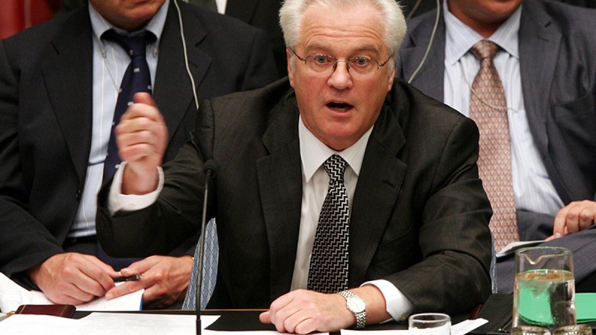 Экстренная встреча СБ ООН по Сирии: Чуркин ответил США на обвинения РФ в "циничном трюке" Чуркин ответил США на обвинения РФ в "циничном и лицемерном трюке"