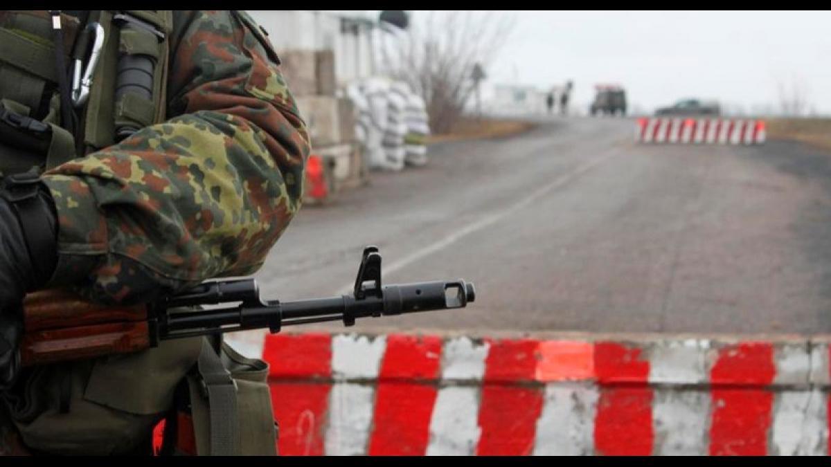 Савченко пыталась прорваться в ДНР и заявиться к Захарченко СМИ рассказали, как Савченко «тайными тропами» пыталась попасть в ДНР для встречи с Захарченко