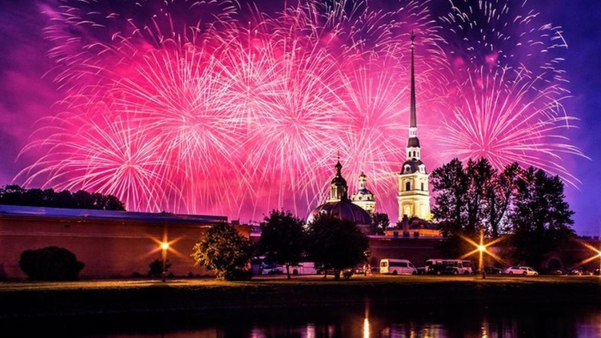День города в Санкт-Петербурге 2019: программа мероприятий, салют День города в Санкт-Петербурге 2019: программа мероприятий