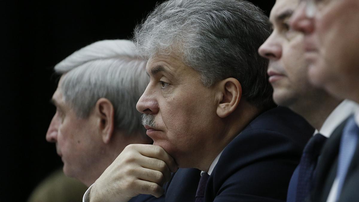 Съезд КПРФ выдвинул Грудинина кандидатом на выборы президента Подробнее на ТАСС: http://tass.ru/politika/4838407 На съезд КПРФ выдвинули Павла Грудинина кандидатом на выборы президента России