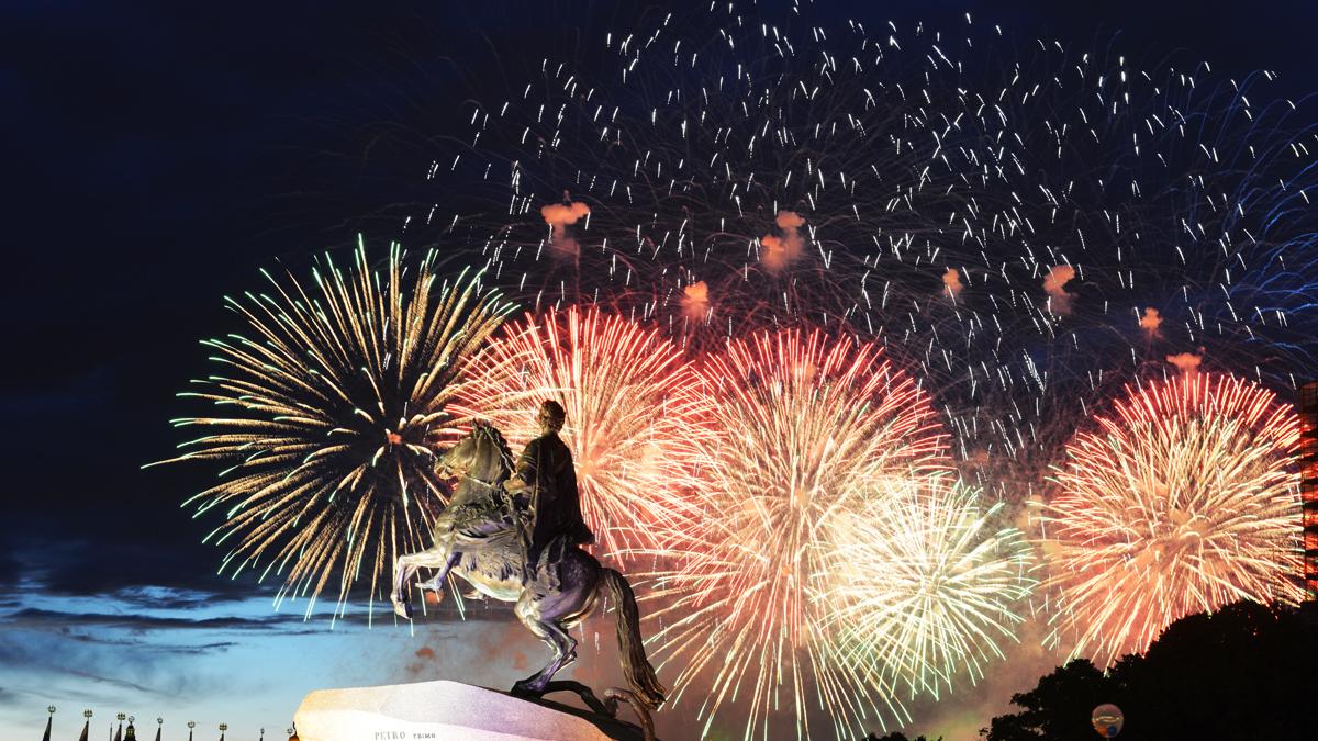 Салют 23 февраля 2019 в Санкт-Петербурге Салют 23 февраля 2019 в Санкт-Петербурге: место и время проведения