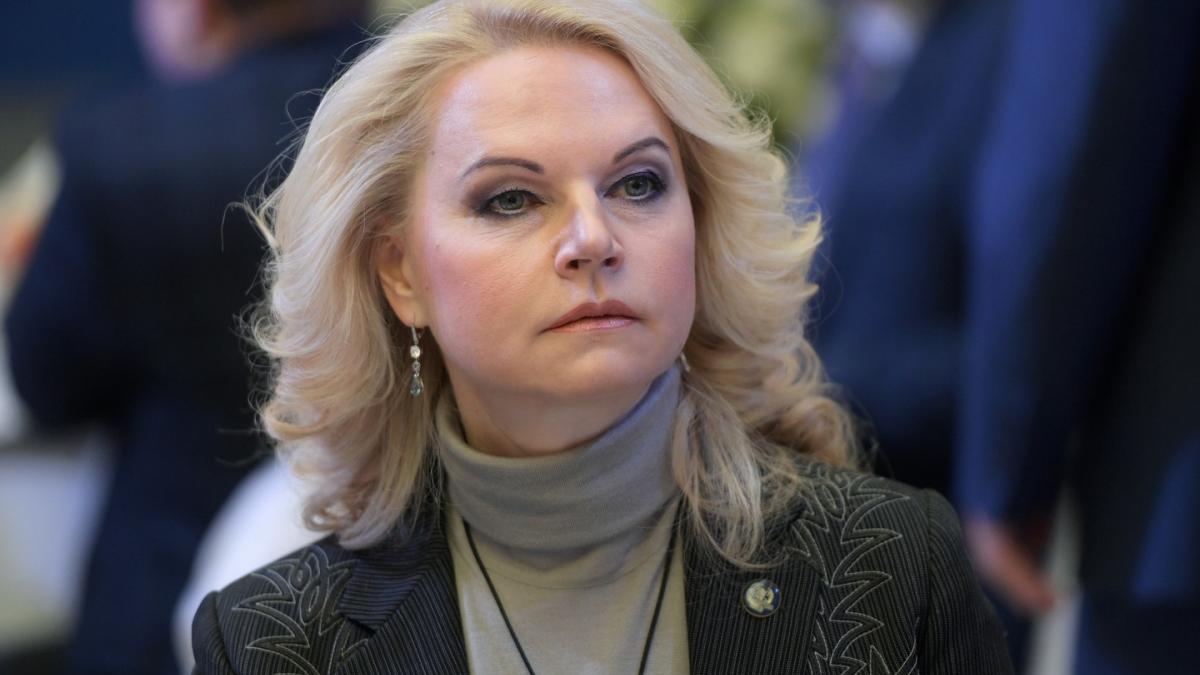 Последние новости сегодня. Вице-премьер РФ Татьяна Голикова сообщила действенный метод поднятия рождаемости в стране
