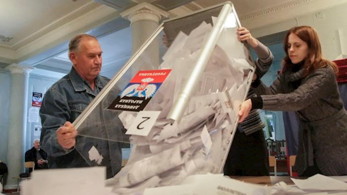 Евросоюз ввел санкции за организацию выборов в Донбассе Евросоюз ввел санкции за организацию выборов в Донбассе