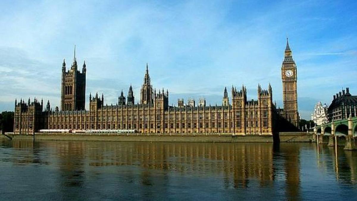 «Словесная война» против России взволновала парламент Британии В британском парламенте взволнованы "словесной войной" против России