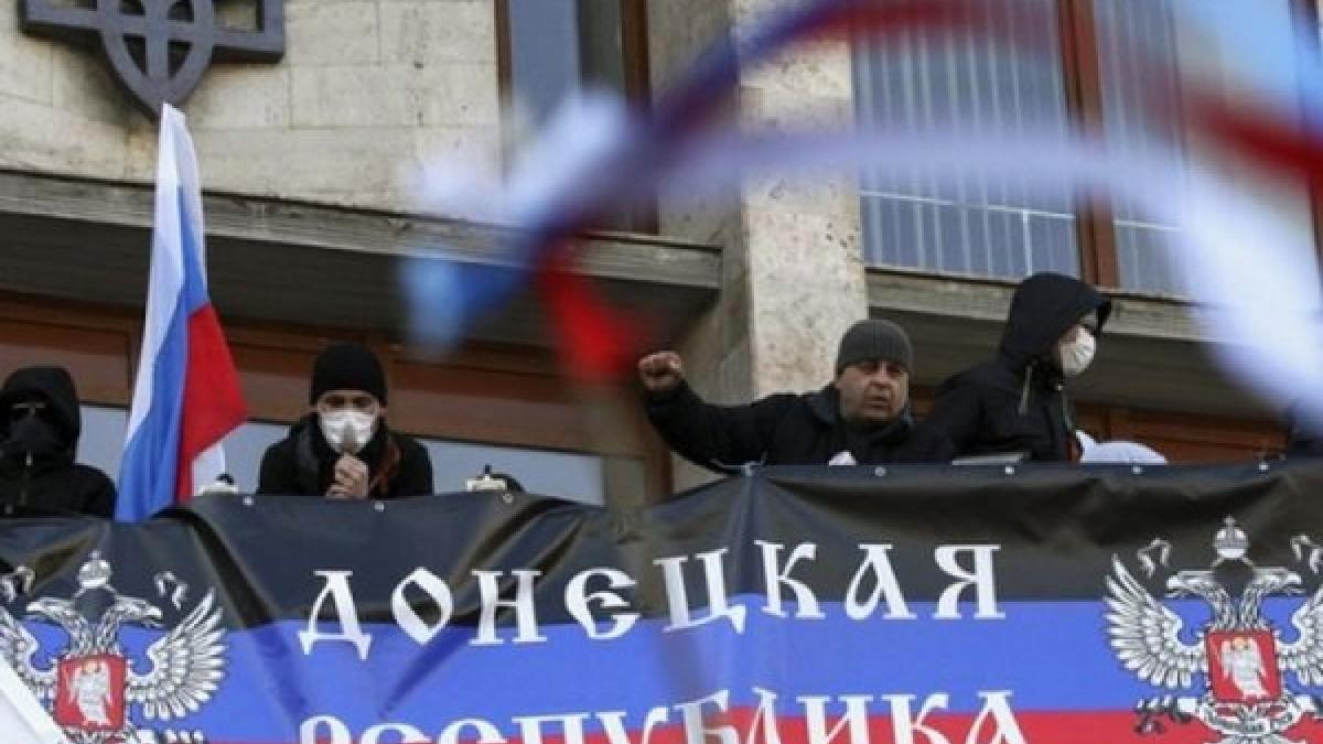 В Донбассе положили начало перемещению границ республик Конфликт в Донбассе