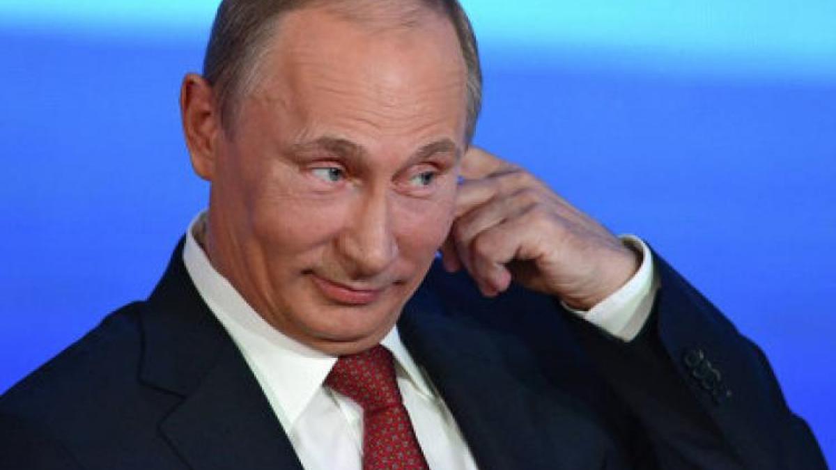 Интервью президента Путина международному агентству Bloomberg Владимир Путин сообщил что мы в курсе, что ЦРУ ведет прослушку на территории России