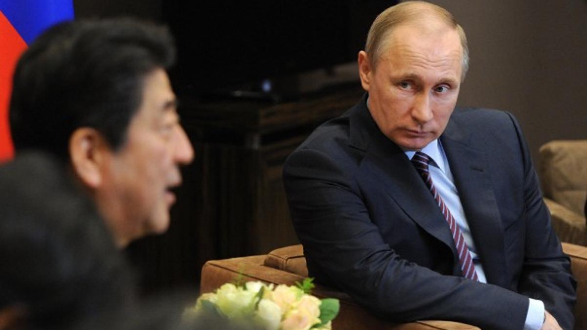 Владимир Путин и Синдзо Абэ Встреча Владимира Путина с министром экономического развития Японии Синдзо Абэ