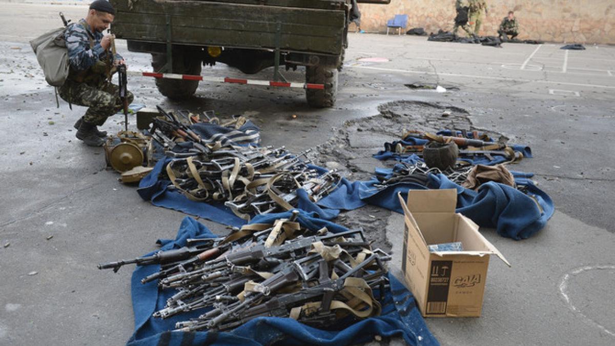 Дудчак об увольнении военнослужащих Сложение оружия