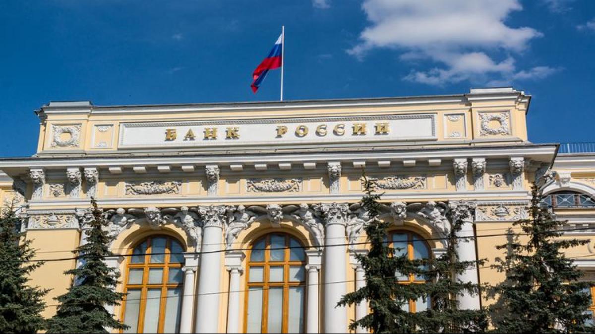 ЦБ России ЦБ России впервые назвал отрасли, в которых особенно востребованы теневые услуги