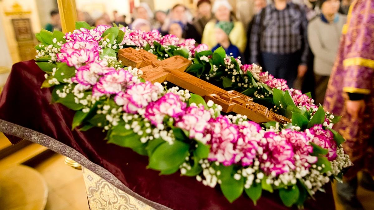 Неделя Крестопоклонная Крестопоклонная