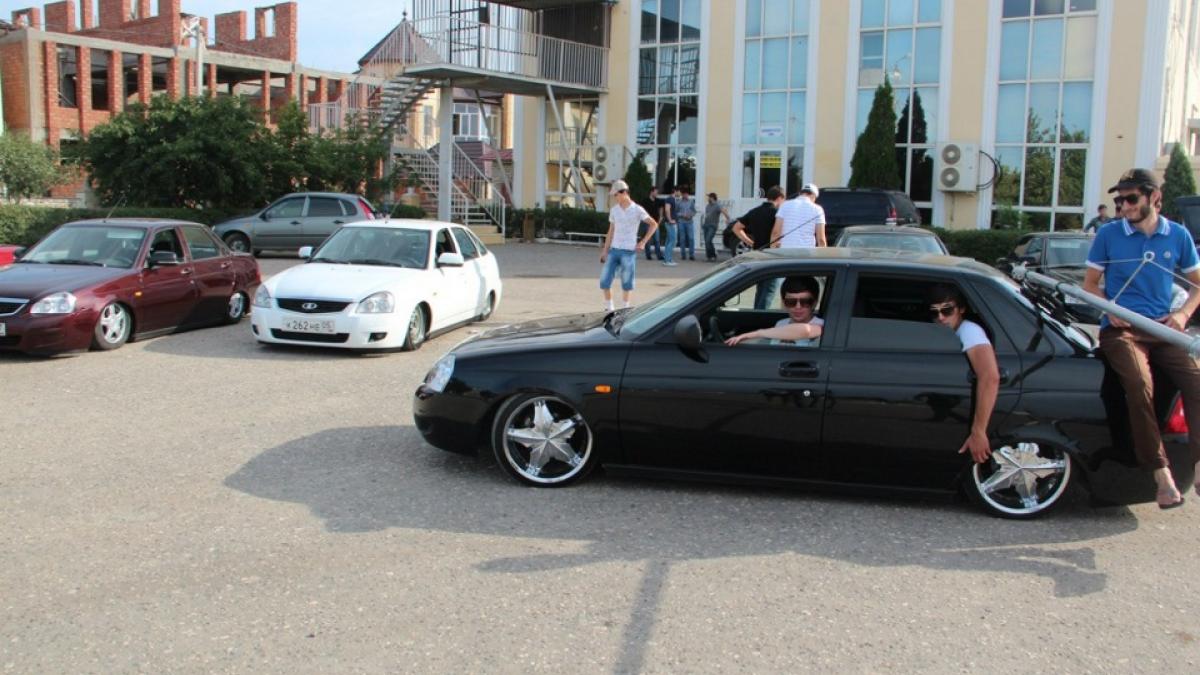 На Северном Кавказе потрепанные старички АвтоВАЗа разлетаются как «горячие пирожки» На Северном Кавказе потрепанные старички АвтоВАЗа разлетаются как «горячие пирожки»
